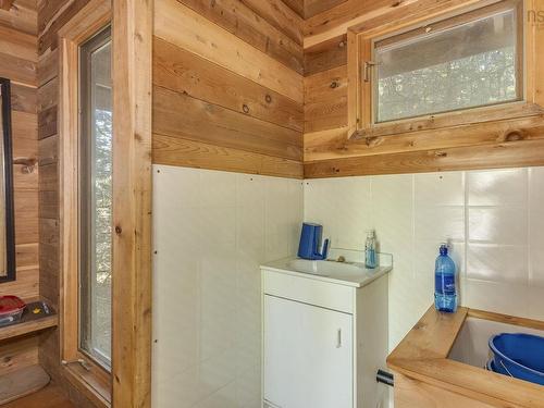 207 Middle Fork Road, Sherbrooke Lake, NS 