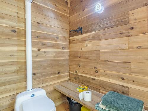 207 Middle Fork Road, Sherbrooke Lake, NS 