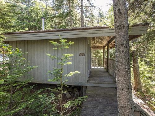 207 Middle Fork Road, Sherbrooke Lake, NS 