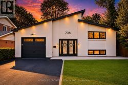 2138 TRUSCOTT DRIVE  Mississauga, ON L5J 2A6