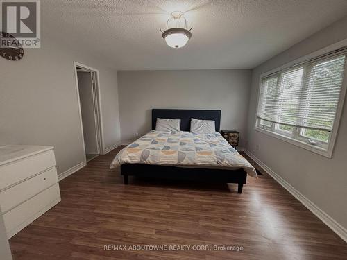 3072 Patrick Crescent, Mississauga, ON 