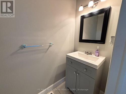 3072 Patrick Crescent, Mississauga, ON 