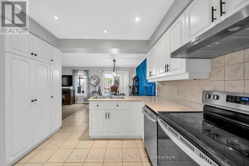 27 Fraserwood Court, Cambridge, ON 