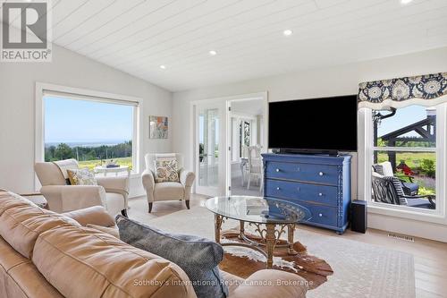 9263 91 County Road, Clearview, ON 