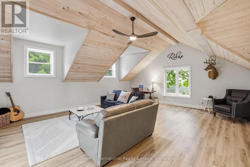 9263 91 County Road, Clearview, ON 