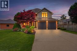 9 BURNSIDE Drive  Ayr, ON N0B 1E0