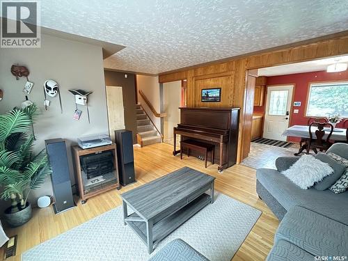 19 Sampson Place, Regina, SK 