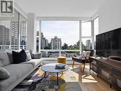 501 1150 BUTE STREET  Vancouver, BC V6E 1Z6