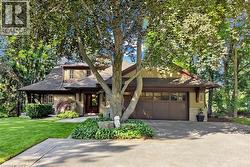 344 MOUNTAIN BROW Road  Waterdown, ON L7P 5A3