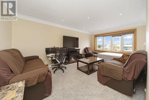 39 Reid Avenue N, Hamilton, ON 
