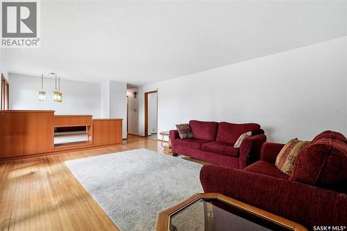 21 Bateman Crescent, Saskatoon, SK 