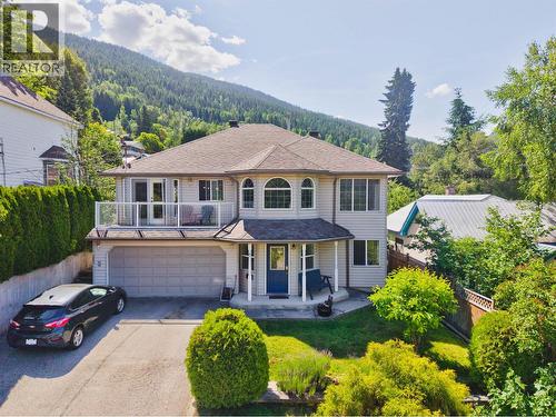 906 Observatory Street  Nelson, BC V1L 4Z5