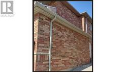 ONE ROOM - 373 ARROWSMITH DRIVE Mississauga, ON L5W 1V3