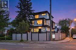 172 ROYAL YORK ROAD  Toronto, ON M8V 2V4
