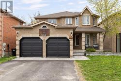 102 COUNTRY LANE  Barrie, ON L4N 0N3