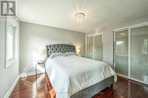 298 Fredericksburg Court, Mississauga, ON 