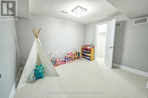 298 Fredericksburg Court, Mississauga, ON 