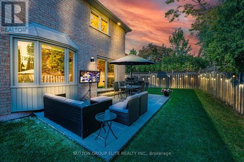 298 Fredericksburg Court, Mississauga, ON 