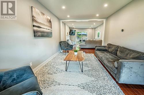 298 Fredericksburg Court, Mississauga, ON 