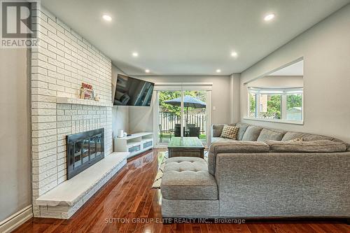 298 Fredericksburg Court, Mississauga, ON 