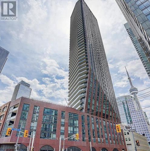 1706 - 99 JOHN STREET  Toronto, ON M5V 0S6