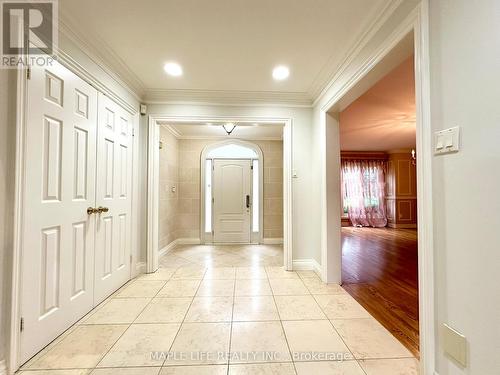52 PRINCE EDWARD BOULEVARD , Markham, Ontario L3T 7E9 3