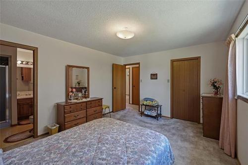 8 Poplar Bay, Stonewall, MB 