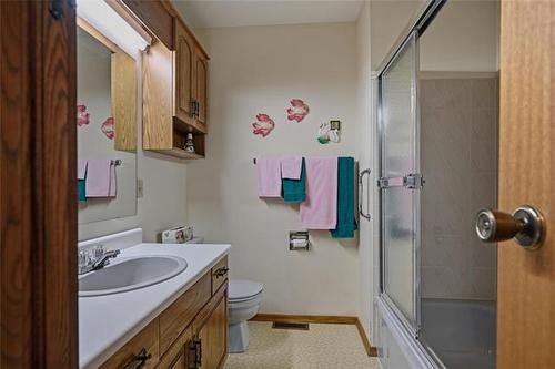 8 Poplar Bay, Stonewall, MB 