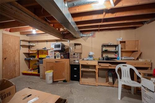8 Poplar Bay, Stonewall, MB 