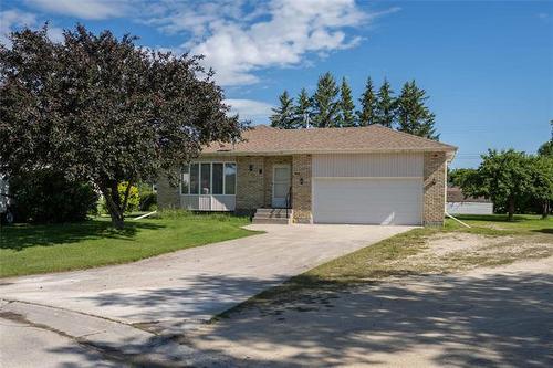 8 Poplar Bay, Stonewall, MB 