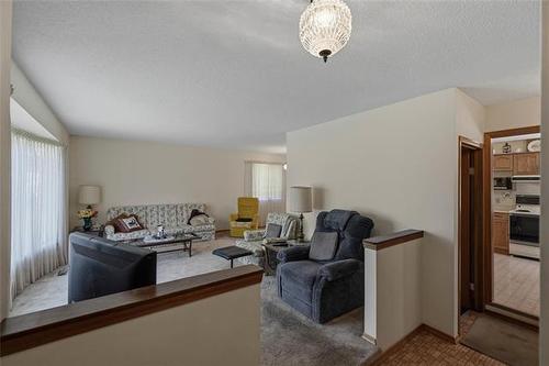 8 Poplar Bay, Stonewall, MB 