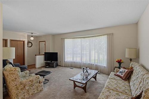8 Poplar Bay, Stonewall, MB 
