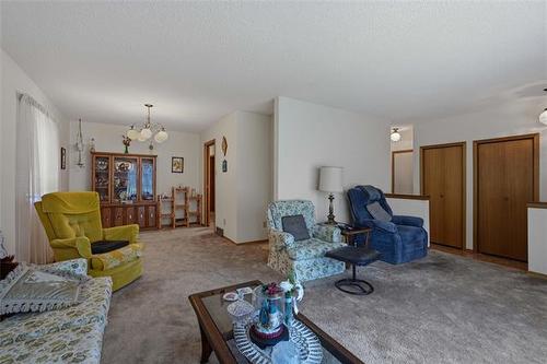 8 Poplar Bay, Stonewall, MB 