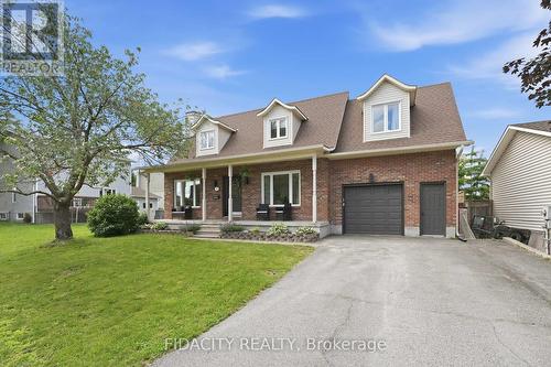 13 POOLE CREEK CRESCENT  Ottawa, ON K2S 1T6