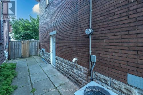 242 Balmoral Avenue N, Hamilton, ON 