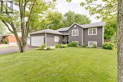 34 SELKIRK STREET  Petawawa, ON K8H 1P2