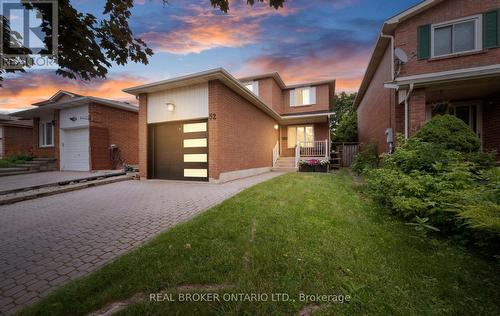 52 VIVALDI CRESCENT  Brampton, ON L6Y 2S2