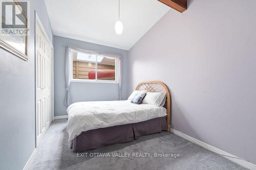 31 Claremount Road, Deep River, ON 