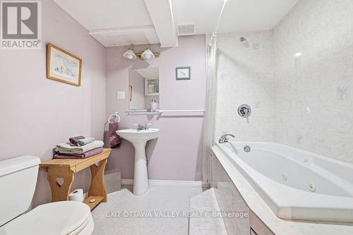 31 Claremount Road, Deep River, ON 