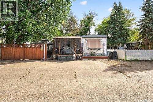 #B19       1455 9Th Avenue Ne, Moose Jaw, SK 