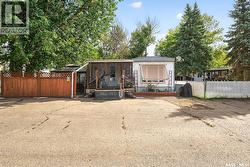 #B19       1455 9th AVENUE NE  Moose Jaw, SK S6H 1C6