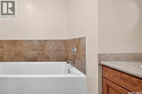 1309 Regal Crescent, Moose Jaw, SK 