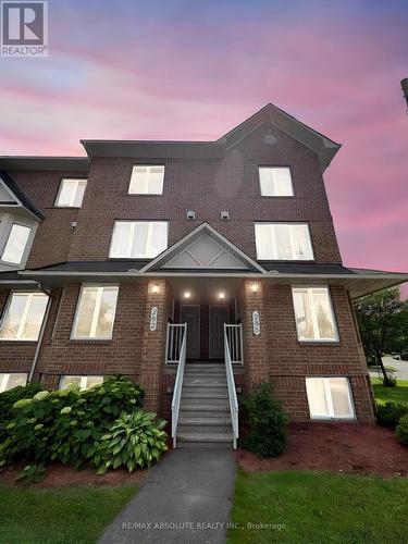 294 CRESTHAVEN DRIVE  Ottawa, ON K2G 6W4