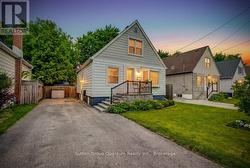 234 EAST 27TH STREET  Hamilton (Eastmount), ON L8V 3G4