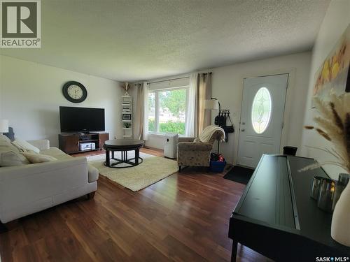 214 5Th Street, Denzil, SK 