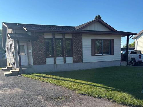 112 Conestoga Street  Thunder Bay, ON P7C 5S4