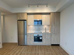 2309-10 Oak St Street  Toronto, ON M5A 0Z1