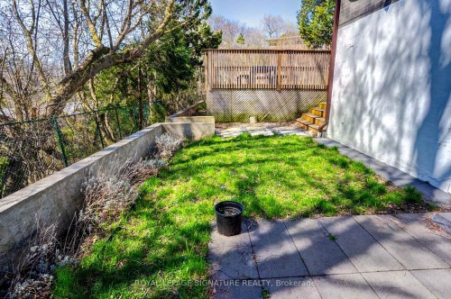 Bsmt-17 Avis Crescent, Toronto, ON 