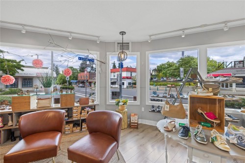 102 Second Ave West, Qualicum Beach, BC 
