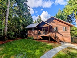 1018 Bertha Ave Gabriola Island, BC V0R 1X3